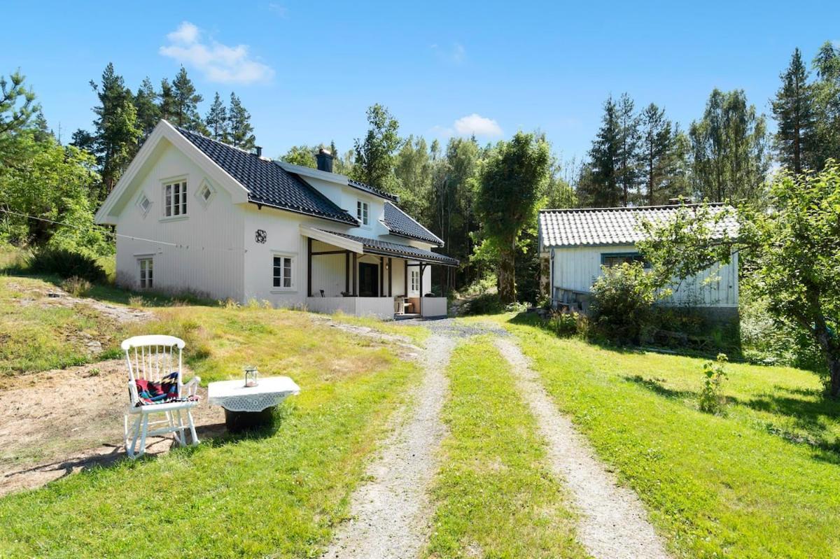 Romantic Farmhouse With Idyllic Garden Villa Våsjø Eksteriør bilde